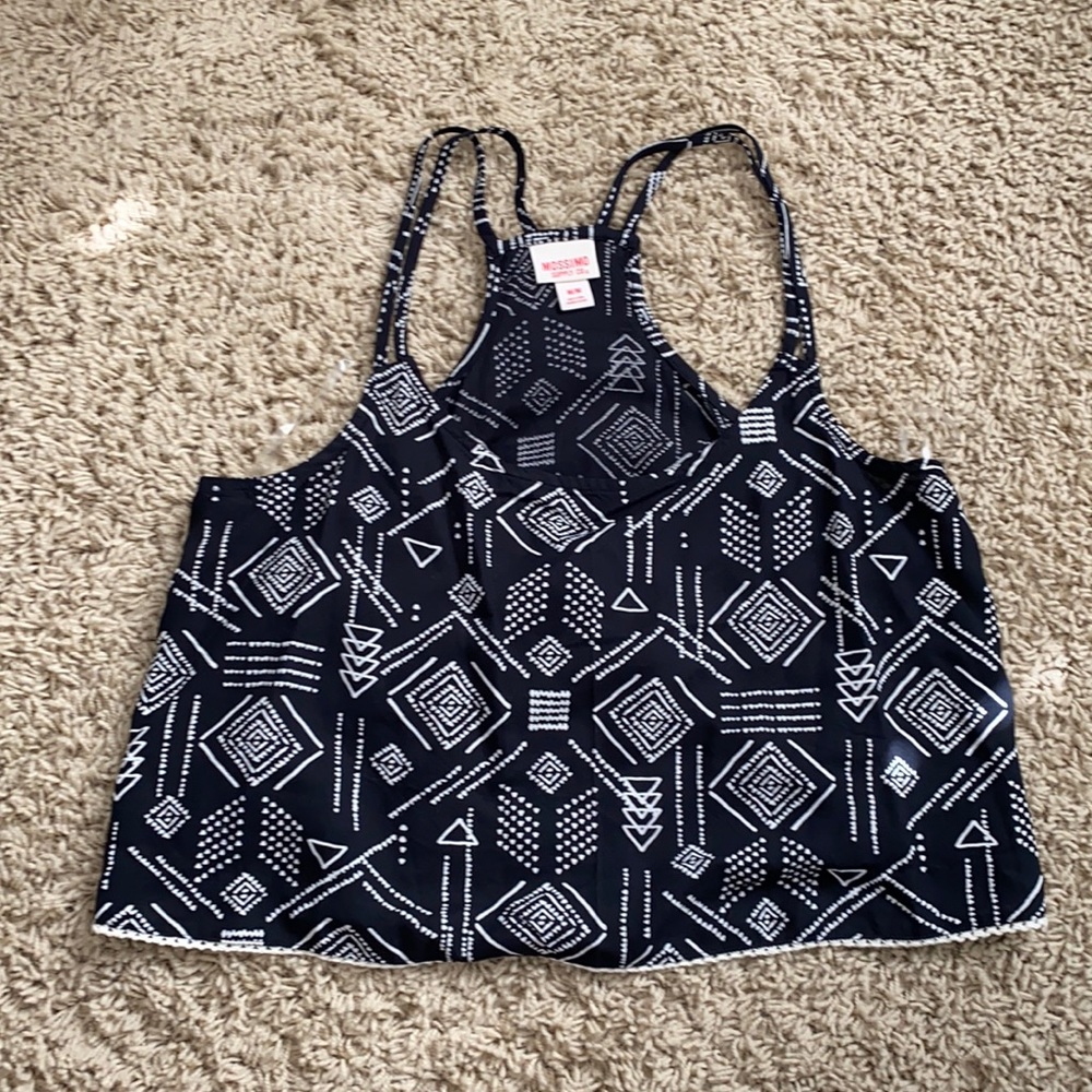 Super cute printed crop top